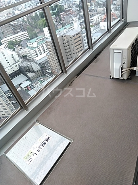 20/30 バルコニー