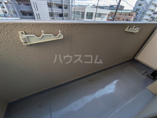 16/27 バルコニー