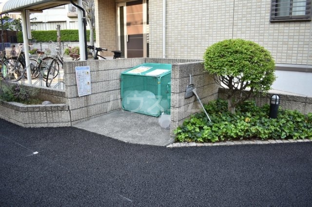 15/19 エントランス