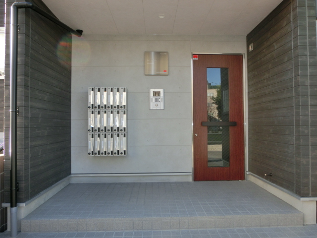 22/30 エントランス