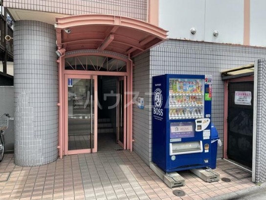 20/28 エントランス