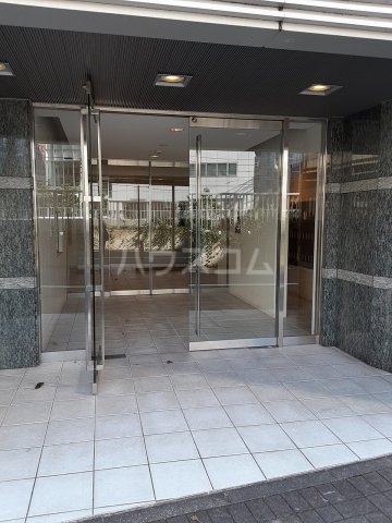 29/30 エントランス