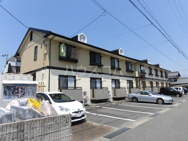 メゾンボザールⅡの外観