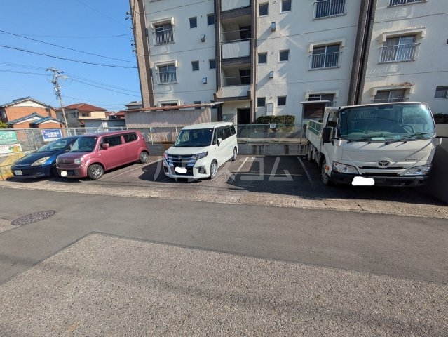19/27 駐車場