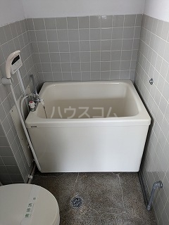 17/30 浴室