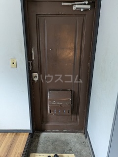 14/30 玄関