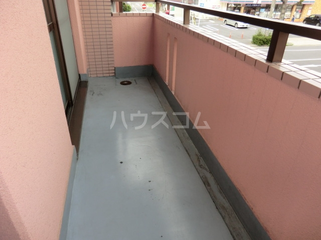 18/27 バルコニー