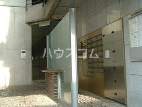 14/19 エントランス