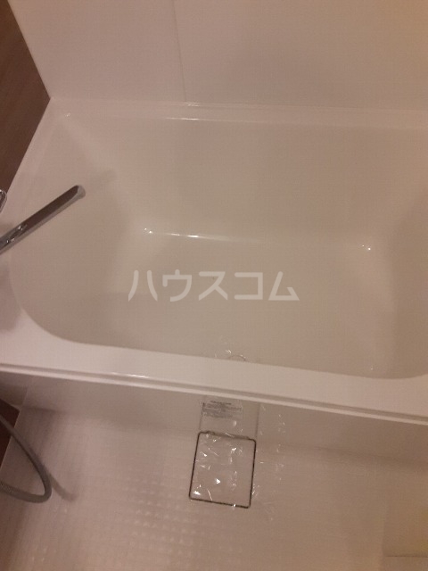 13/30 浴室