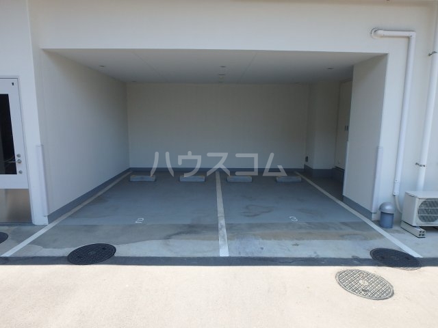 19/27 駐車場