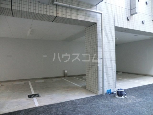 20/29 駐車場
