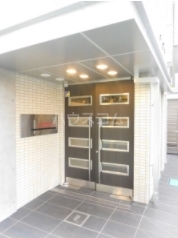 22/30 エントランス