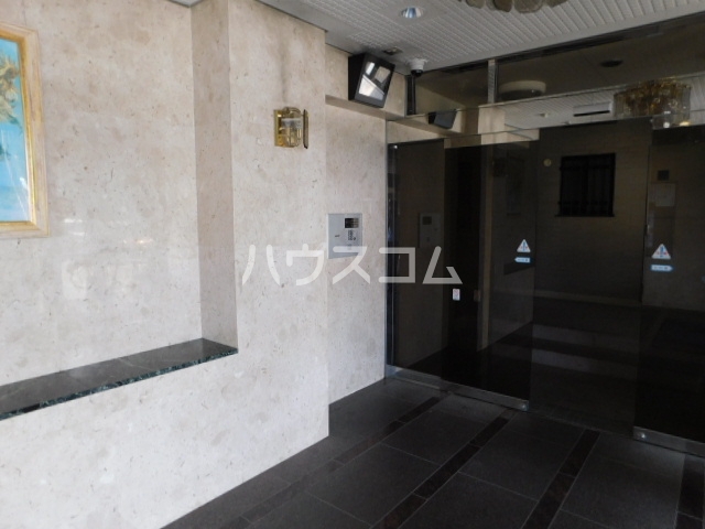 13/20 エントランス