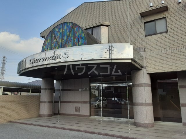 23/29 エントランス