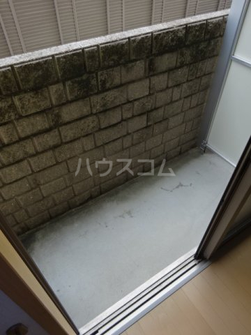 18/27 バルコニー