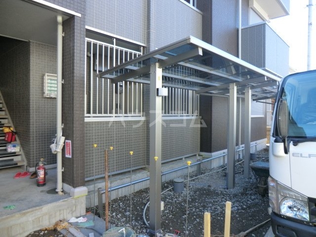 22/28 エントランス