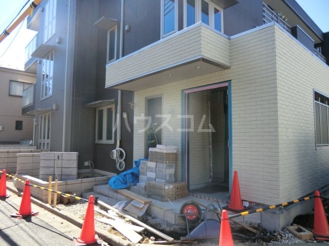 22/28 エントランス