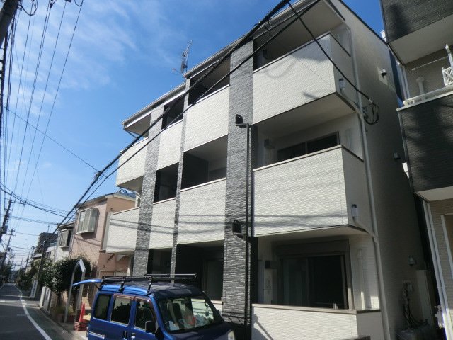 22/25 エントランス