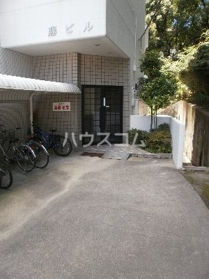 13/23 エントランス