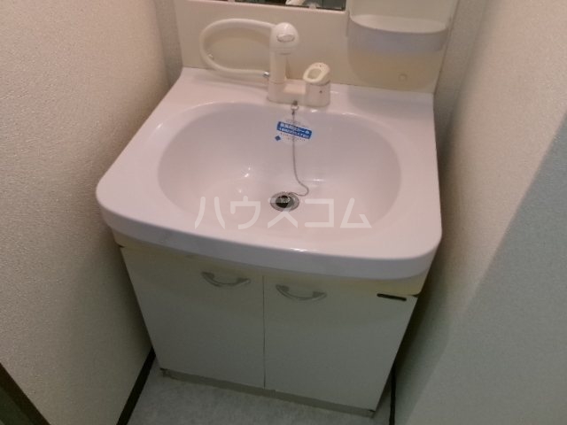 13/27 洗面