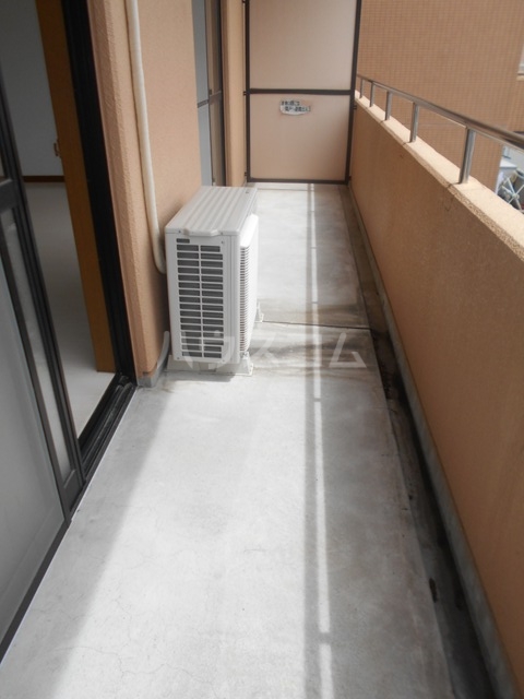 20/30 バルコニー