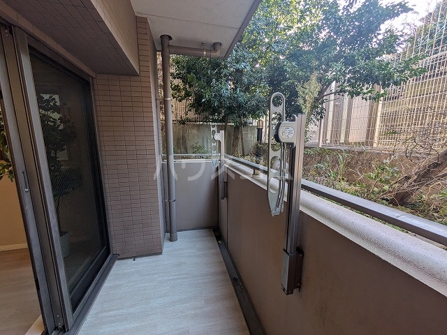21/30 バルコニー