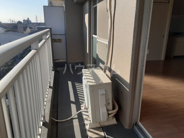 20/30 バルコニー