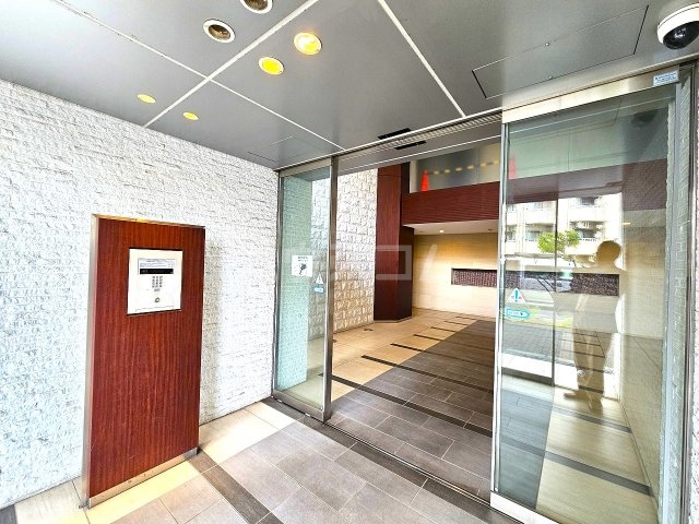 19/29 エントランス