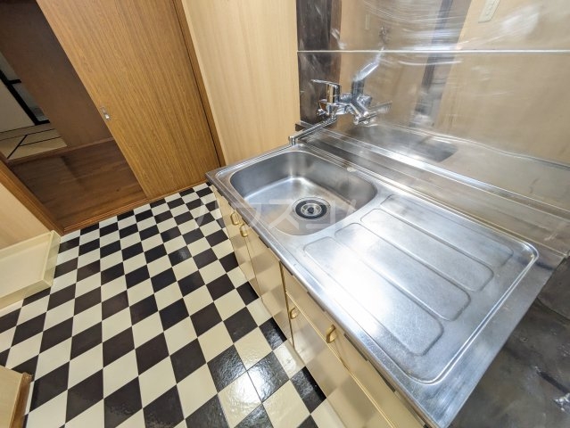 13/30 キッチン