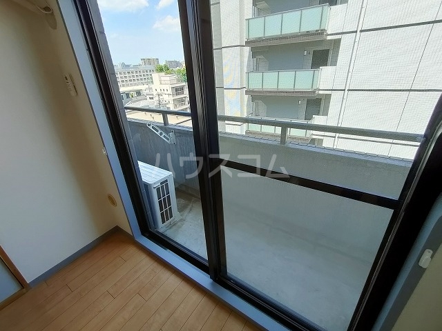 17/30 バルコニー