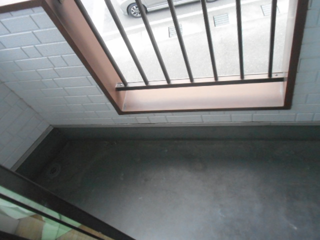 13/19 バルコニー