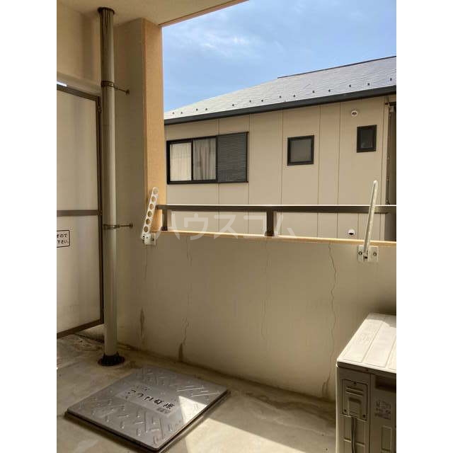 13/21 バルコニー