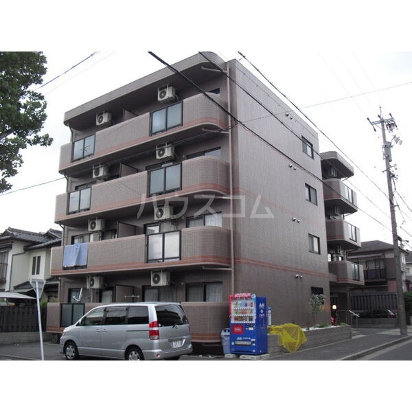 13/19 駐車場