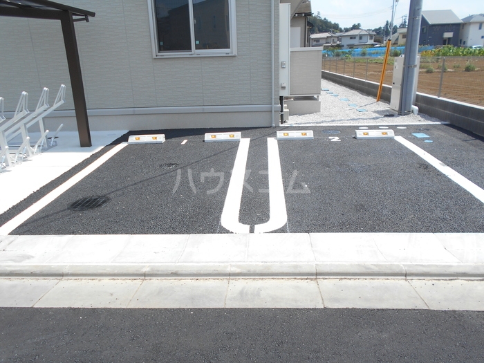 19/25 駐車場
