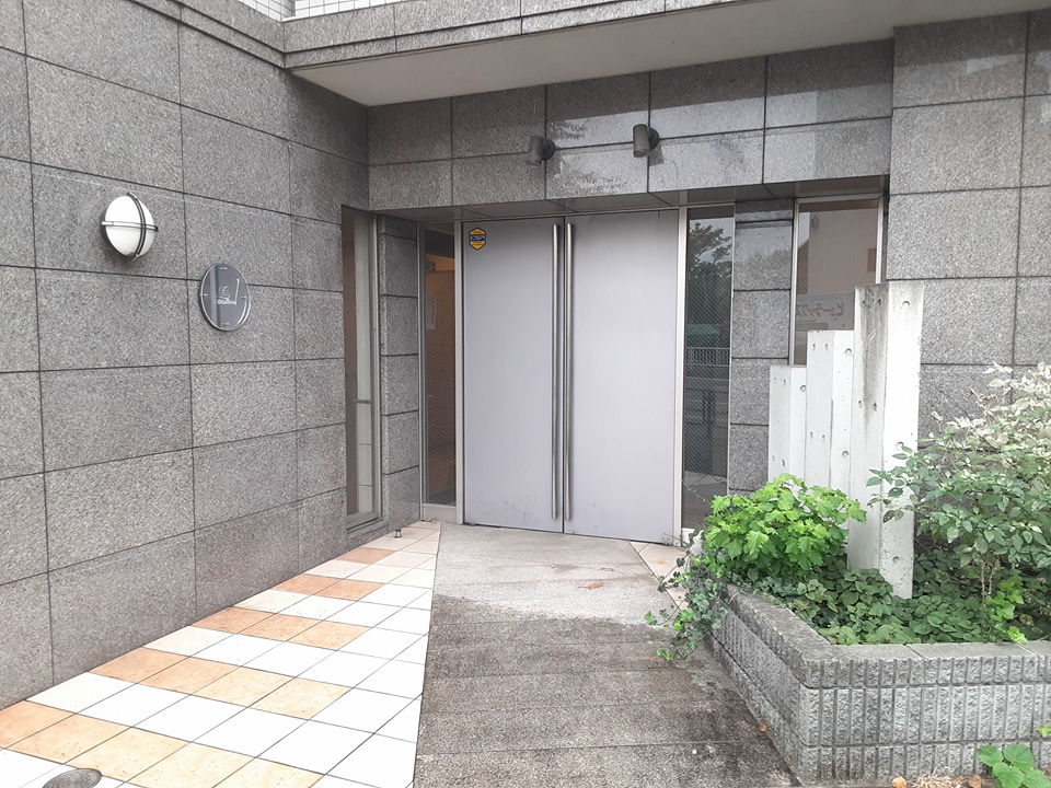 29/30 エントランス