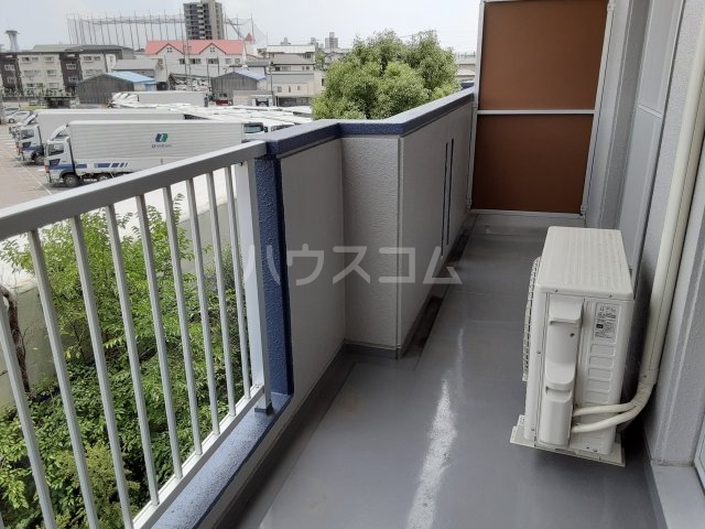 20/30 バルコニー