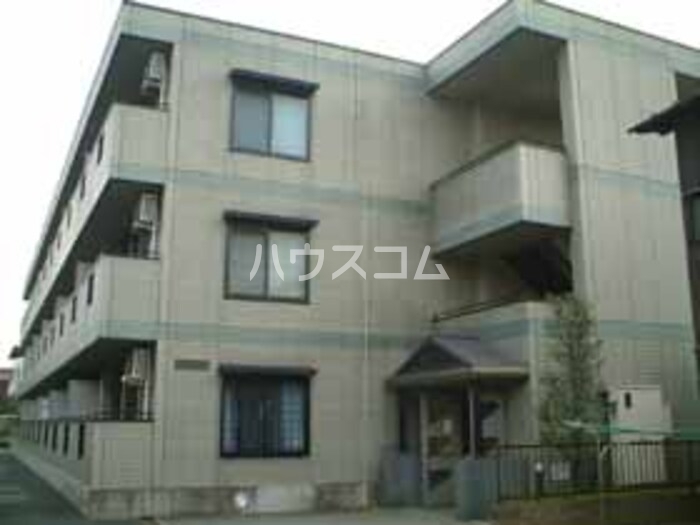 16/20 エントランス