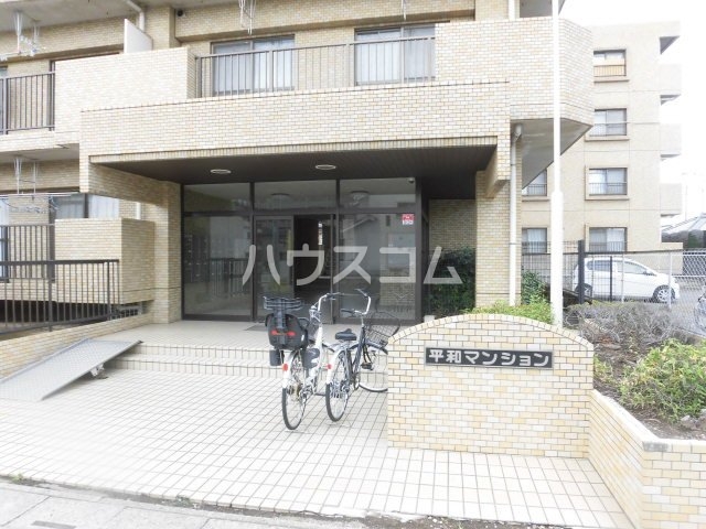 22/30 エントランス