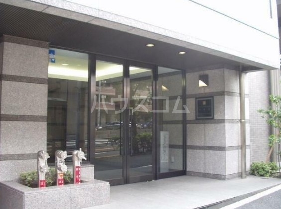 15/19 エントランス