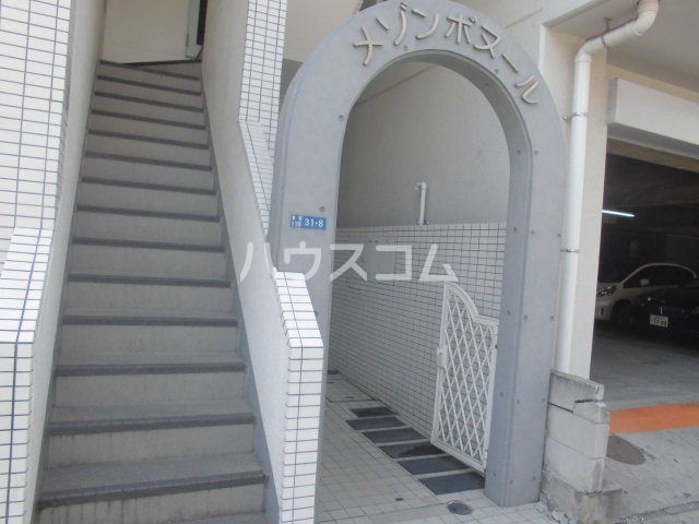 2/5 エントランス