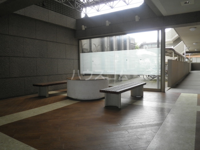 13/24 エントランス