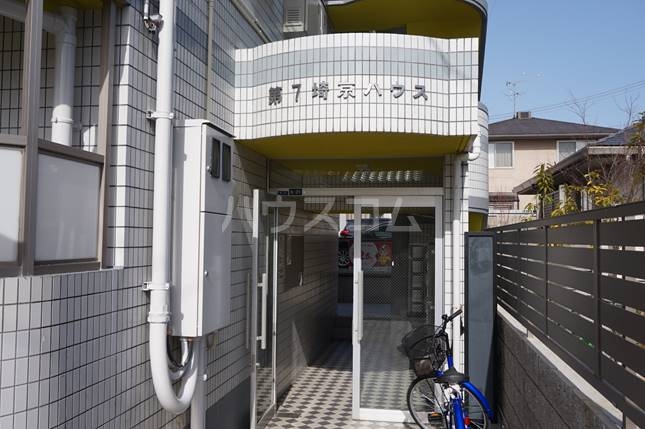 14/15 エントランス