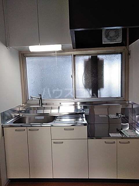 13/30 キッチン