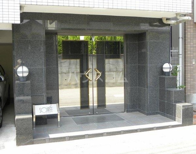 2/8 エントランス