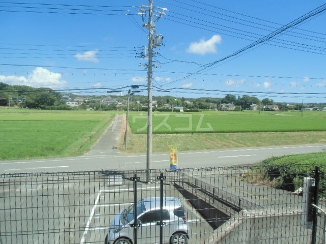 16/18 駐車場