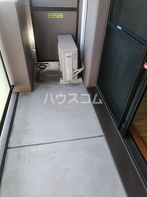 19/28 バルコニー