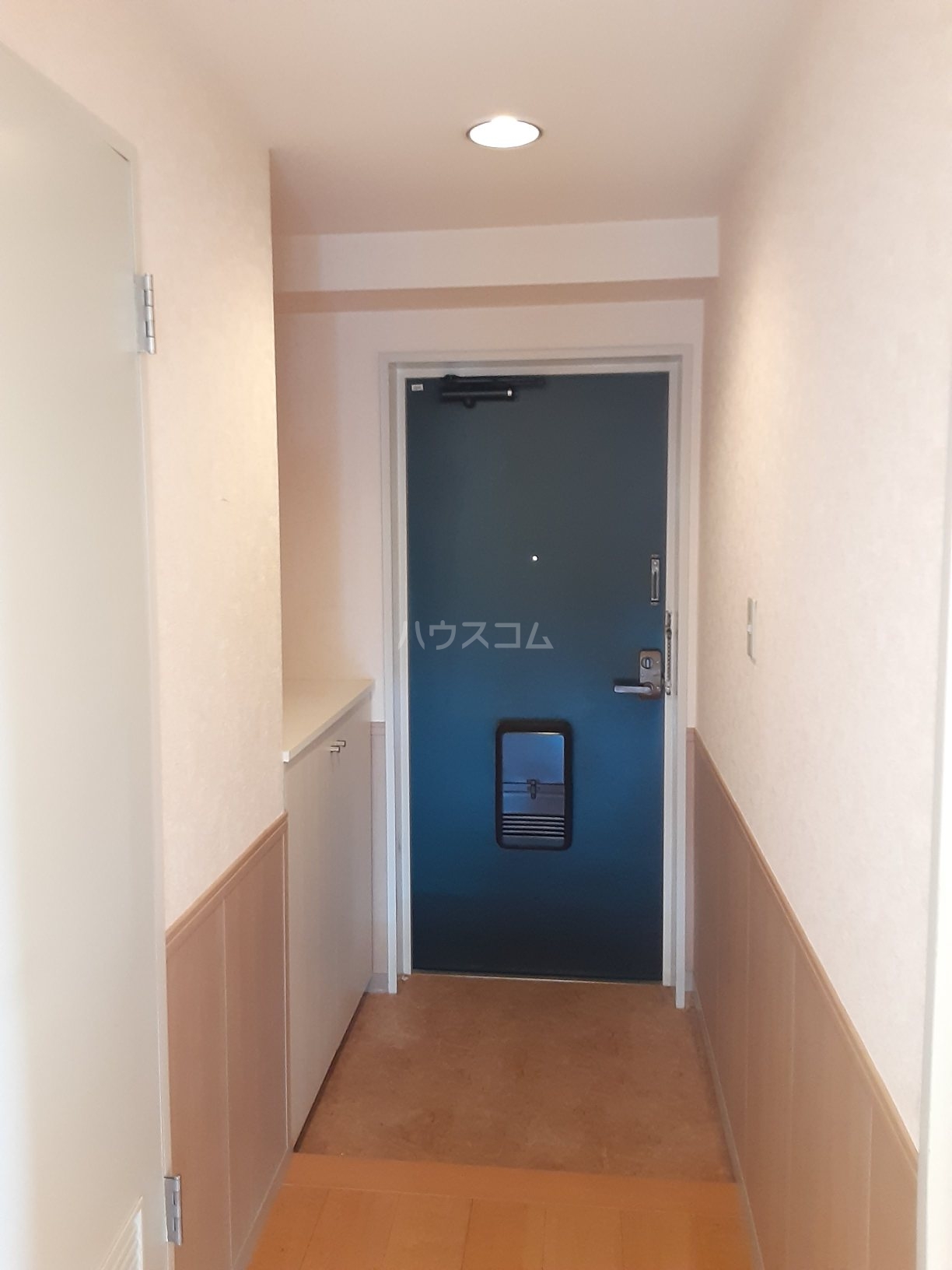 16/30 玄関