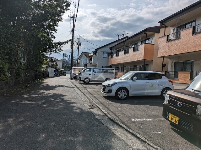 26/30 駐車場