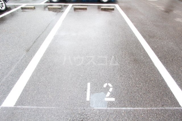 22/30 駐車場