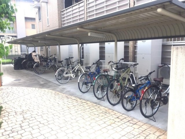 13/20 エントランス